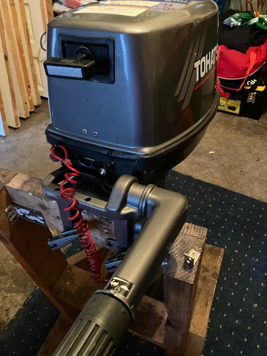 Tohatsu  9.8 Outboard - Image 4