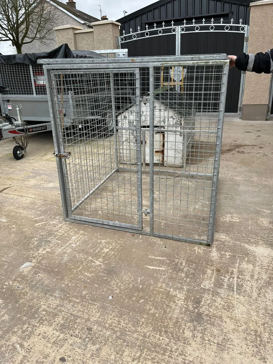 4ft by 4ft by 4ft high galvanised dog pen complete - Image 2