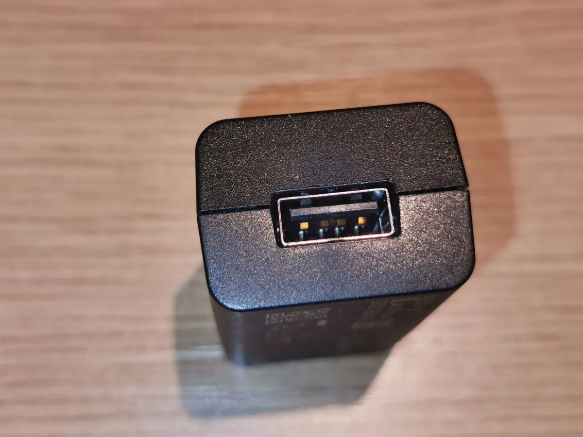 Sony USB power supply adapter charger AC DC 5v - Image 4