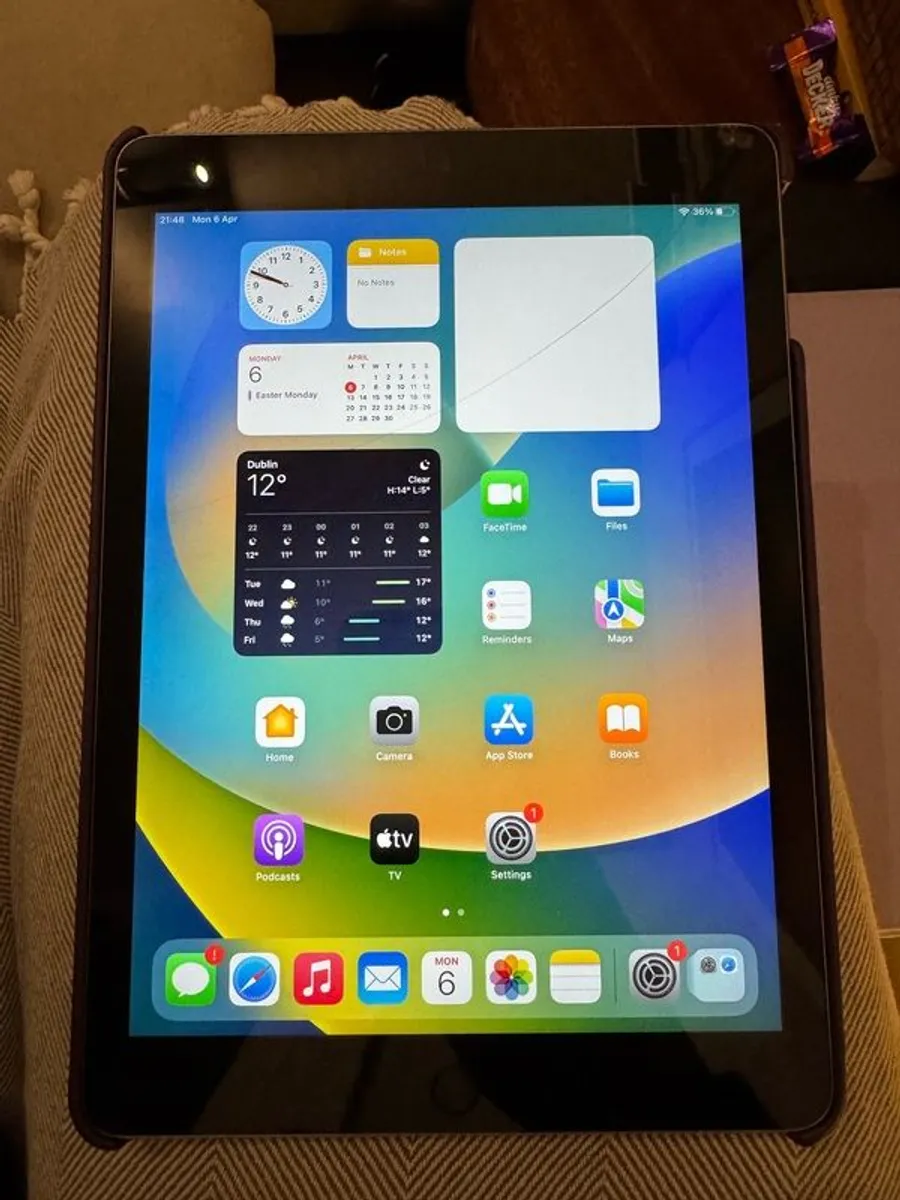 iPad Pro 9.7 inch  32GB Working Perfectly Read Description - Image 1