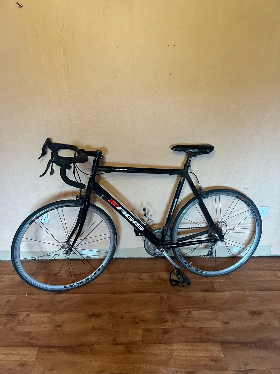 Magis men’s racing bike - Image 1