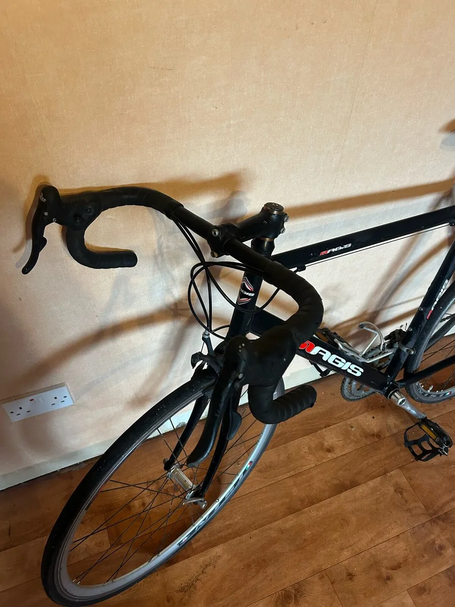 Magis men’s racing bike - Image 3
