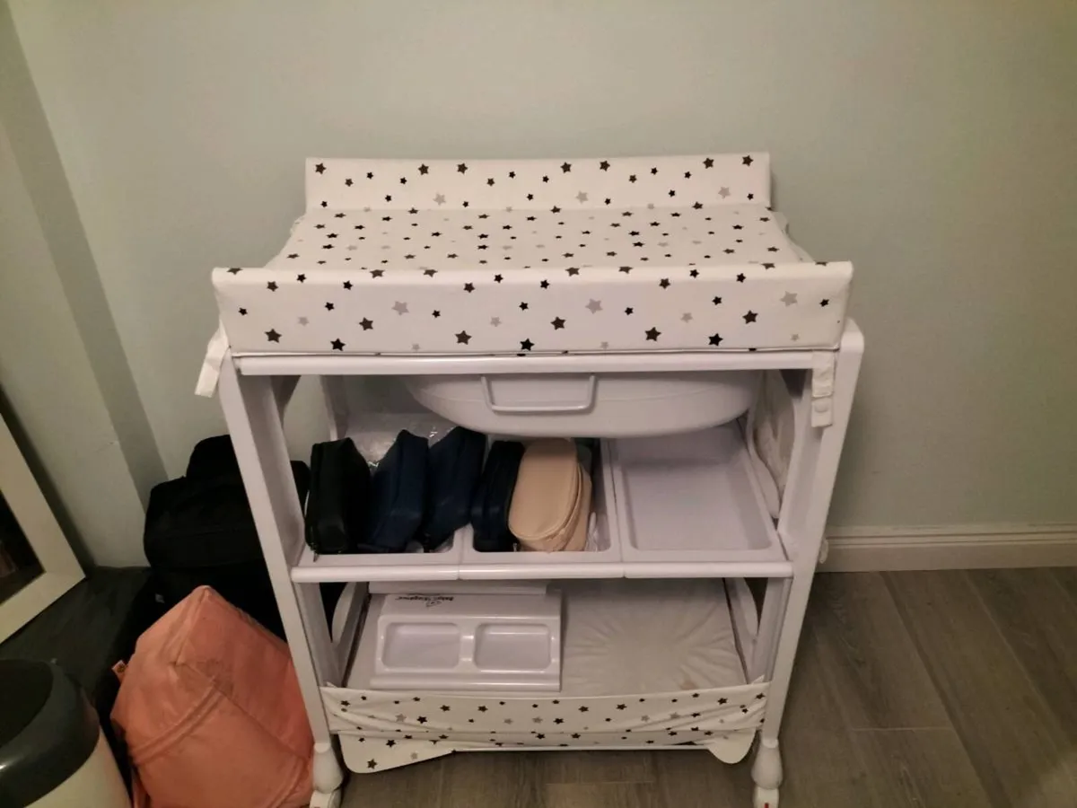Bedside Cot for baby - Image 2