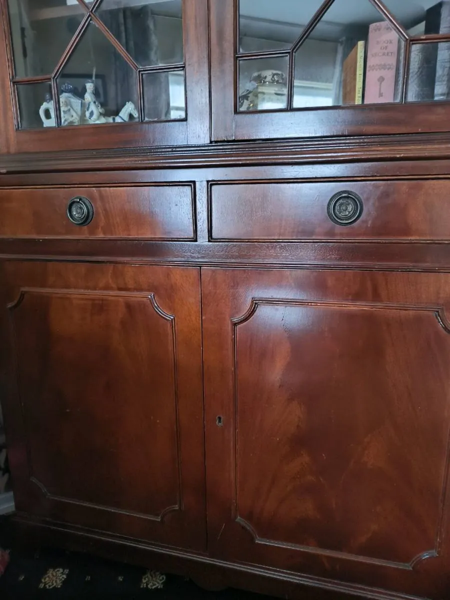 Display Cabinet - Image 3