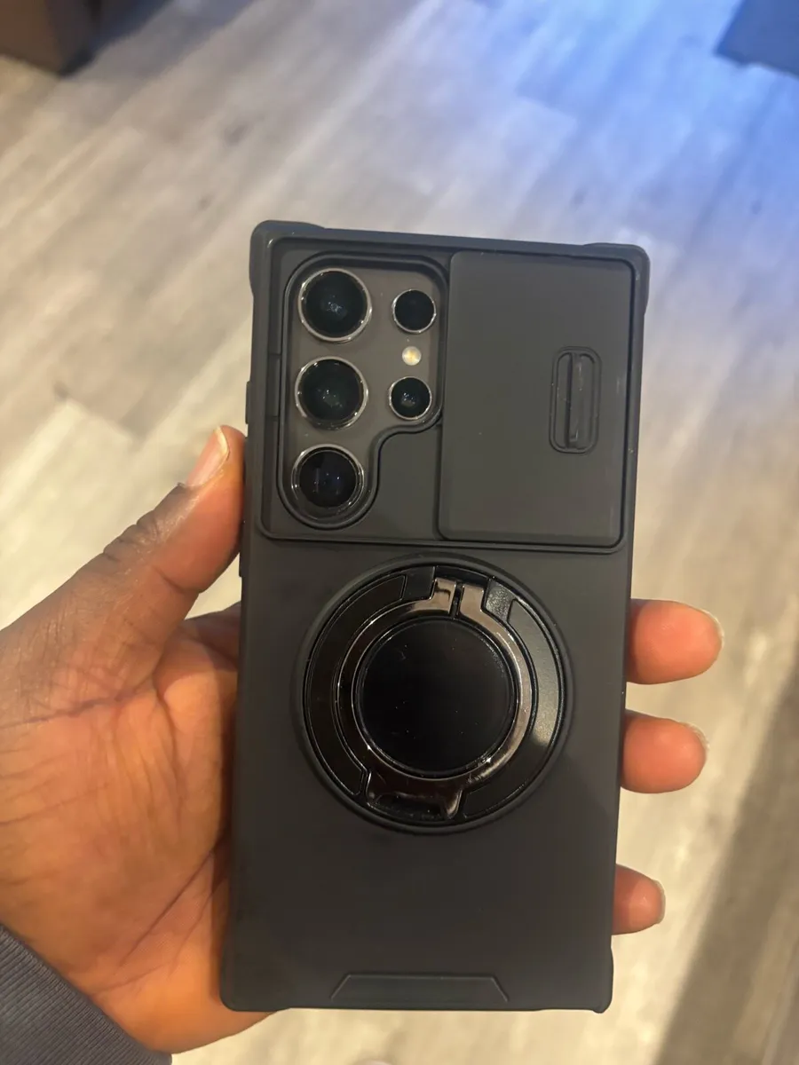 Samsung Ultra 24 - Image 1