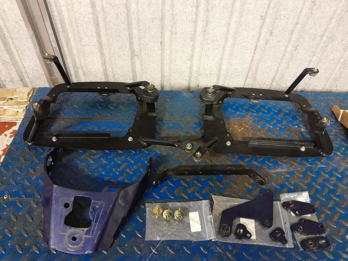 Yamaha & Suzuki Accessories.  XJ 900 FOR PARTS - Image 4