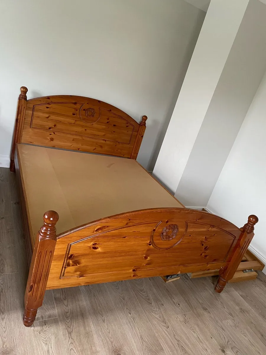 Solid Wood King Size Bed