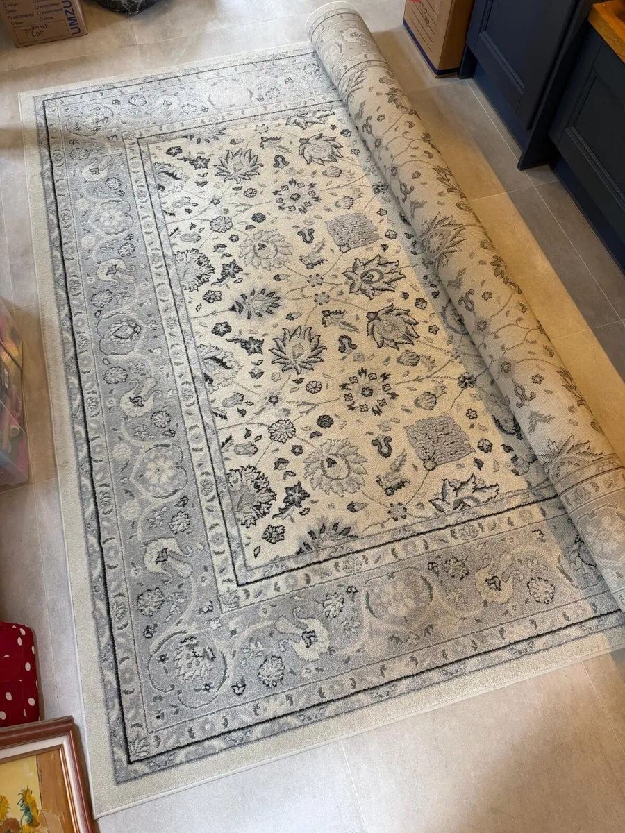 Large Nourison Maymana Rug – 240 x 330 cm - Image 1