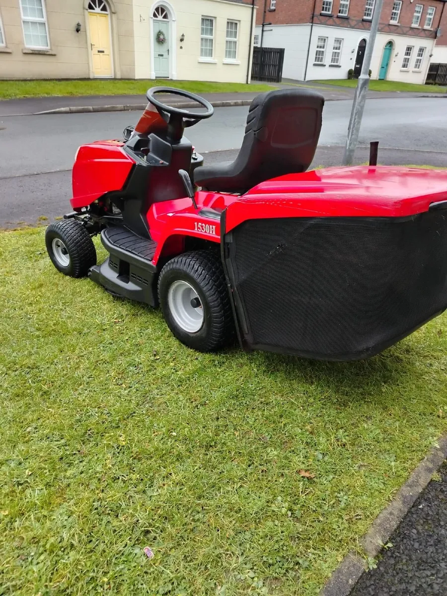 Mountfield ride on lawnmower - Image 4