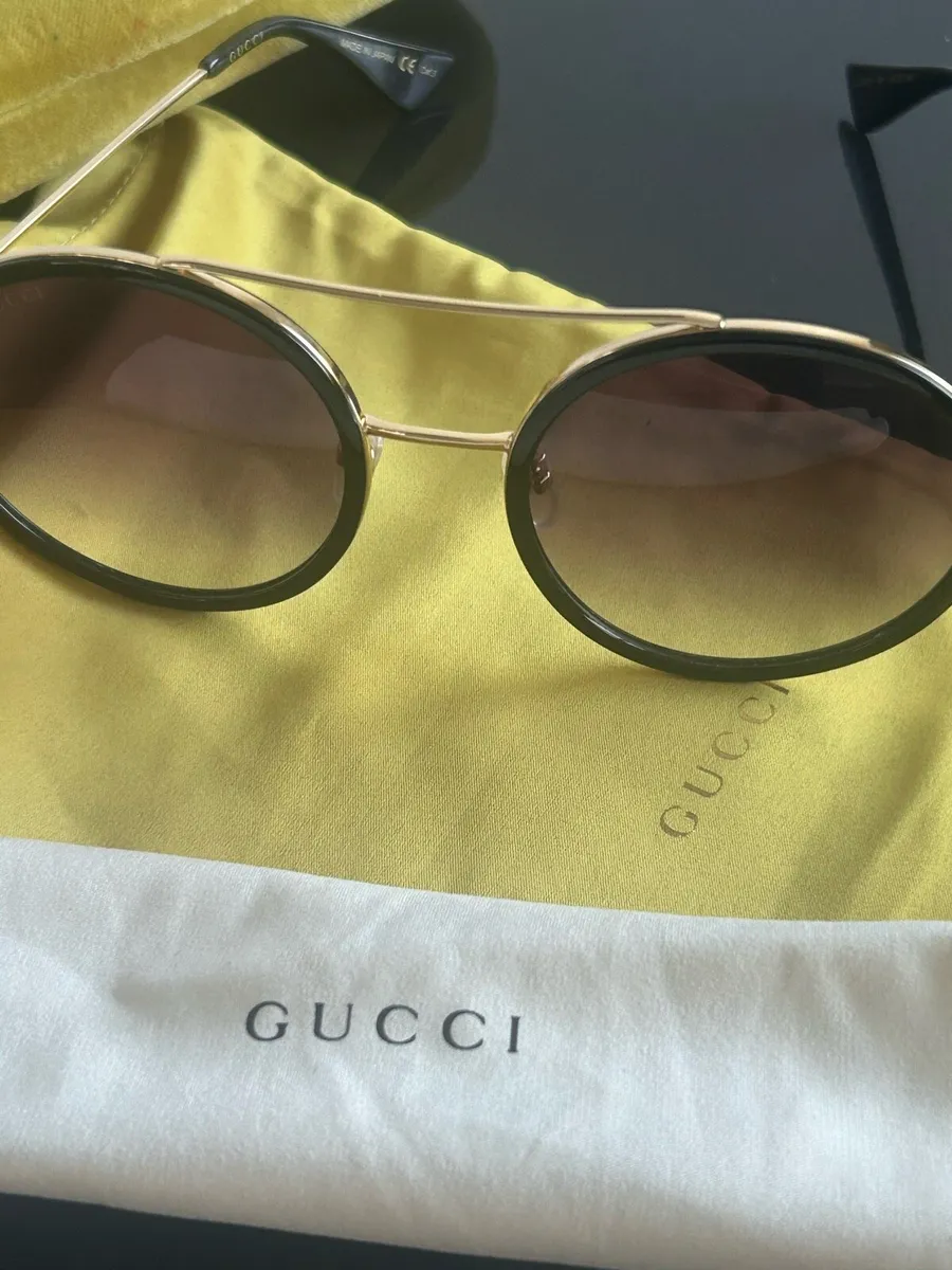 Gucci ladies sunglasses - Image 2