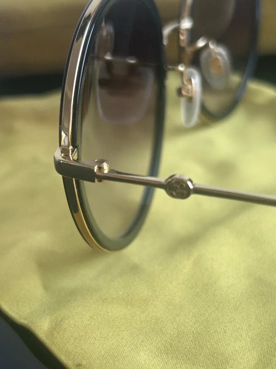 Gucci ladies sunglasses - Image 4