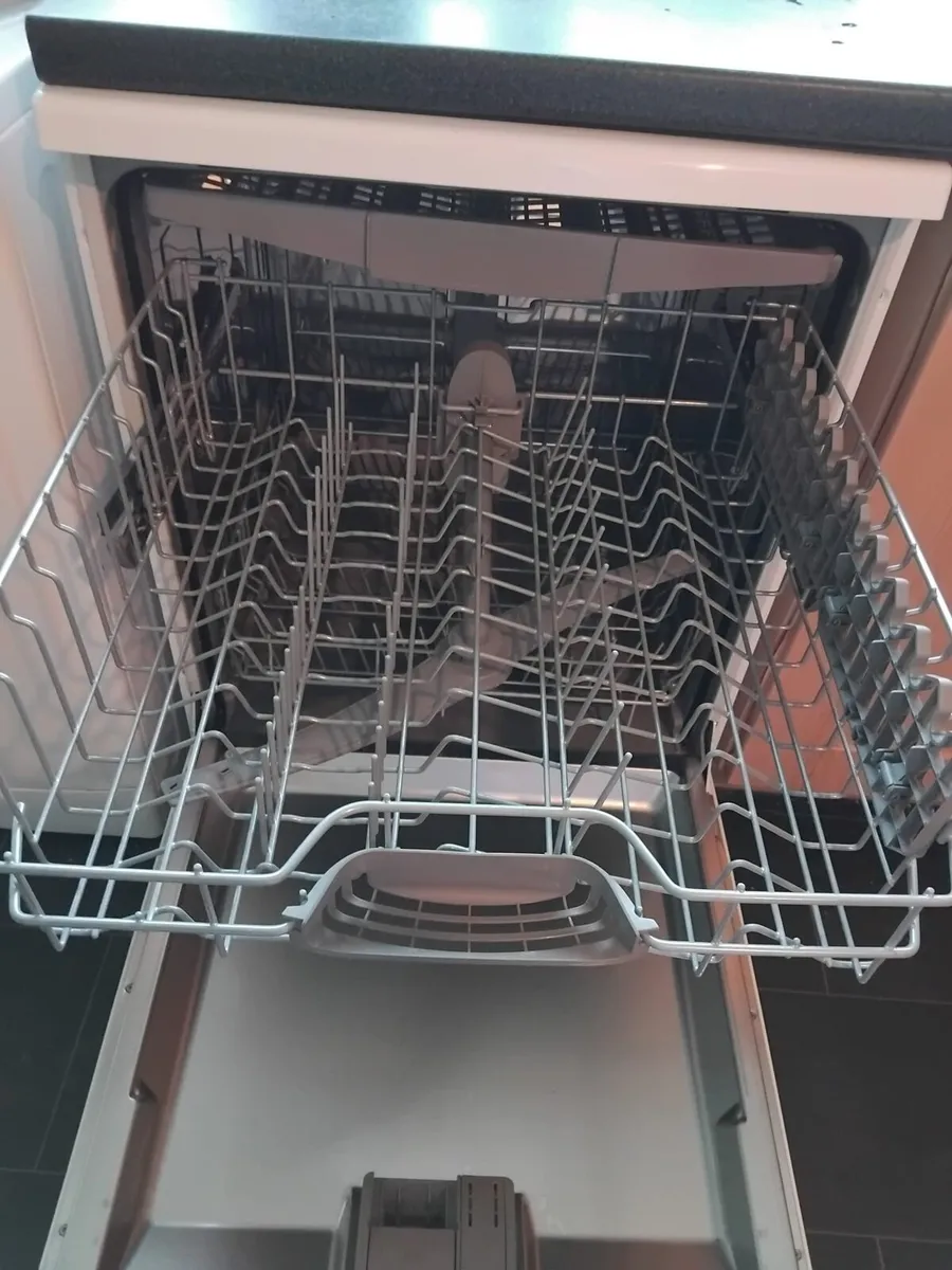 Bosch Serie 2 Dishwasher - Image 4