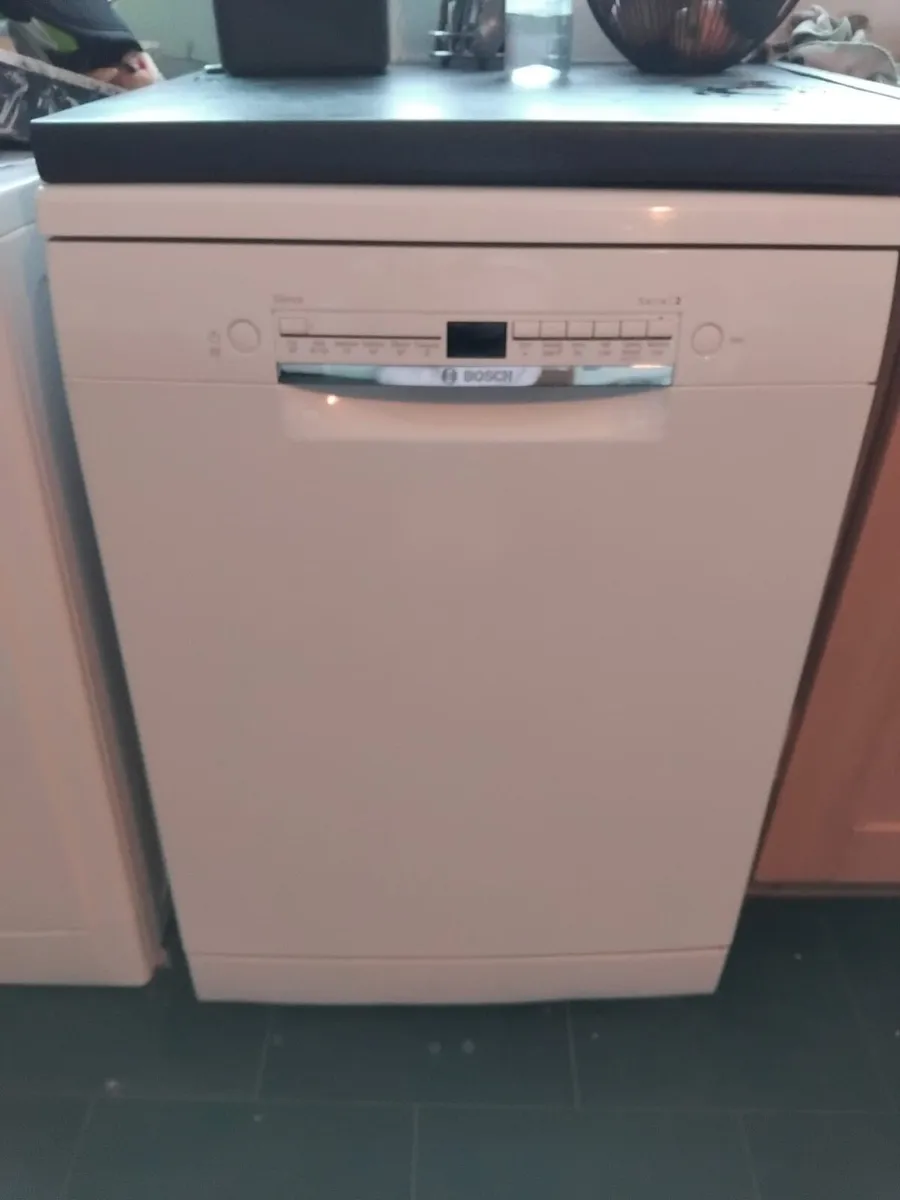 Bosch Serie 2 Dishwasher - Image 1