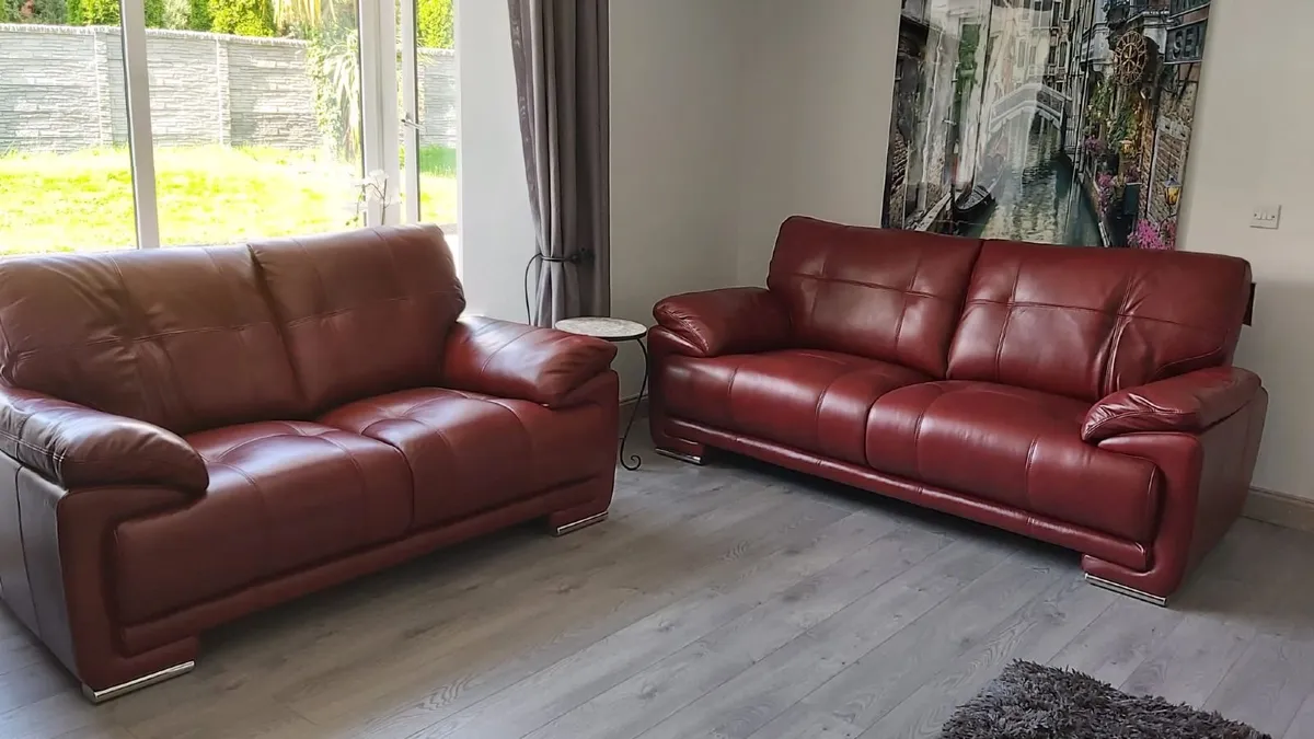 2 x Milan red leather sofas - Image 3