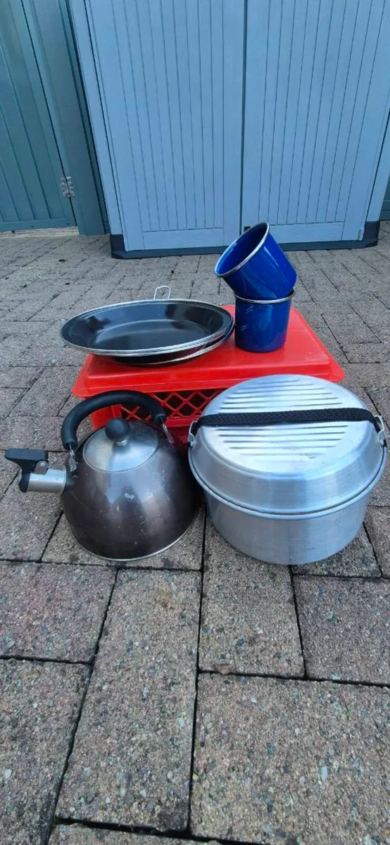 Camping equipment - Image 1