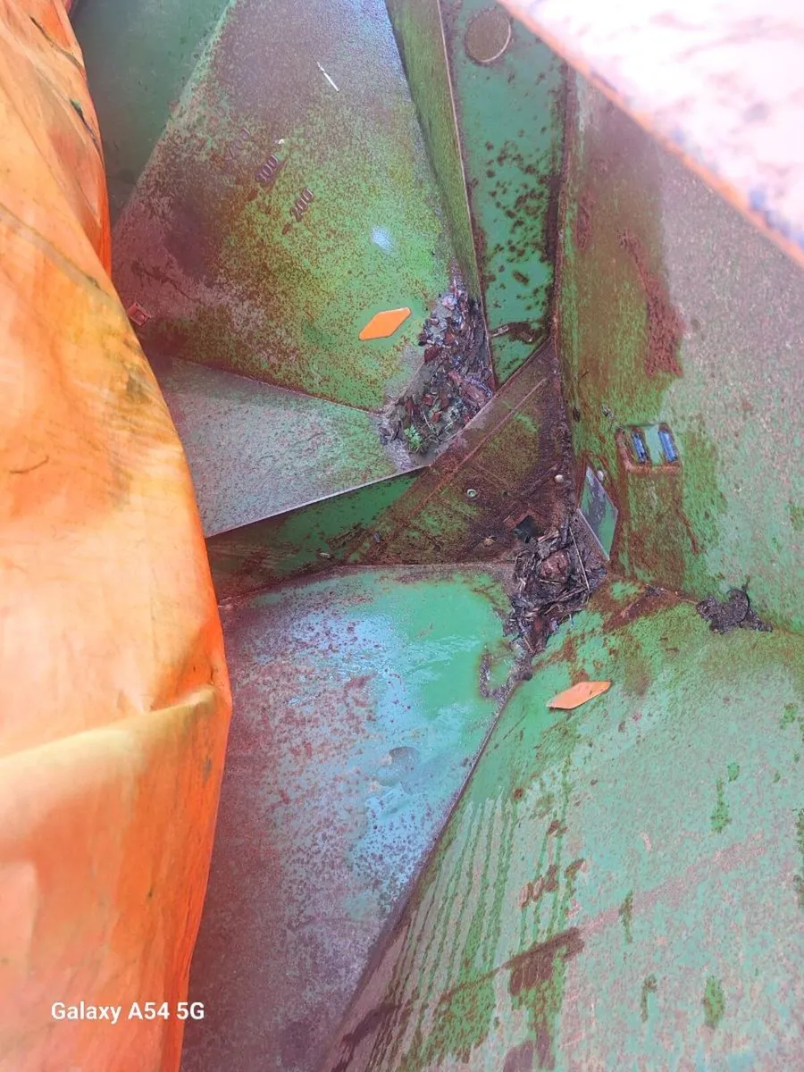 Amazone sower - Image 4