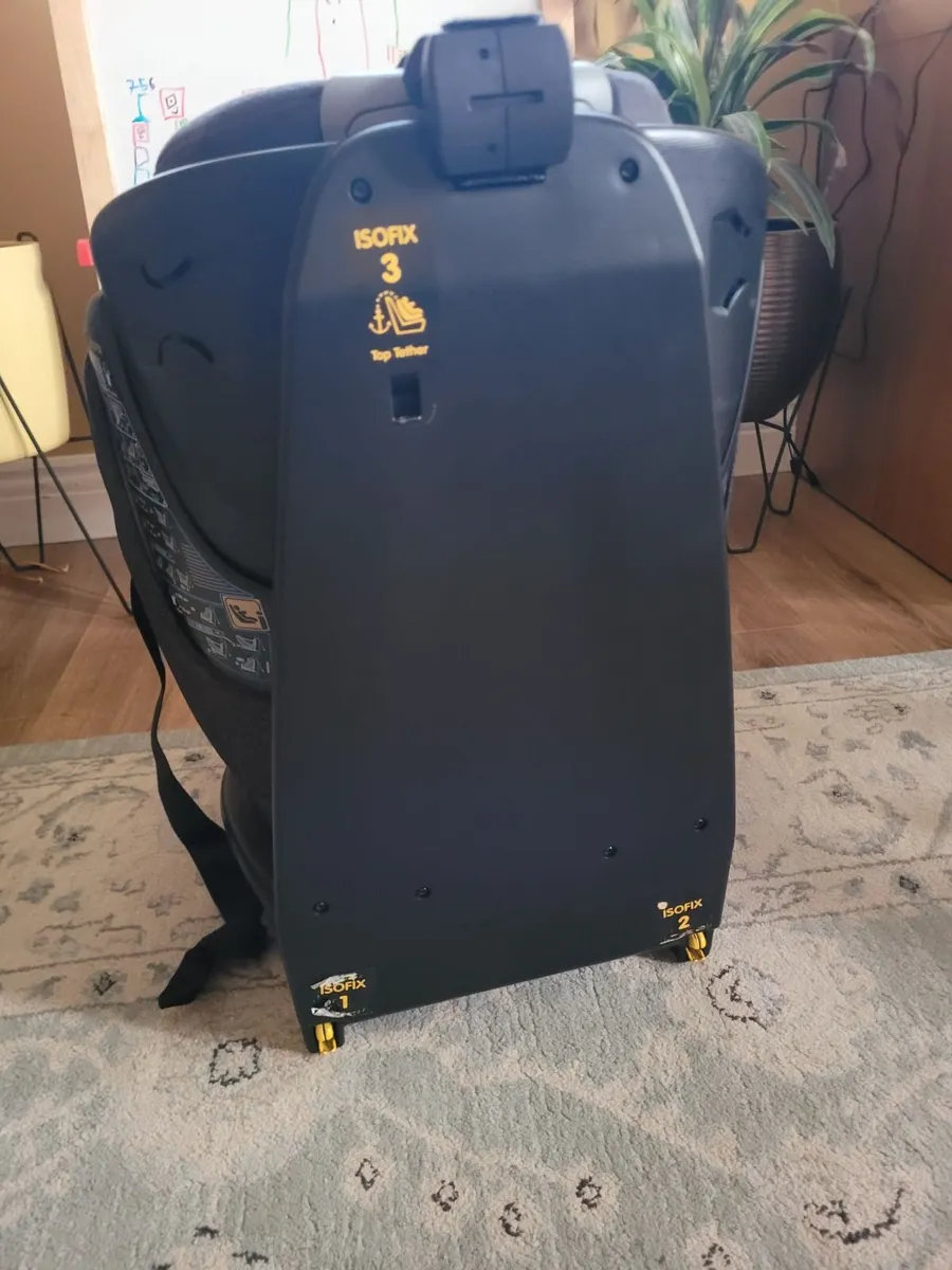 Child Seat - Image 2