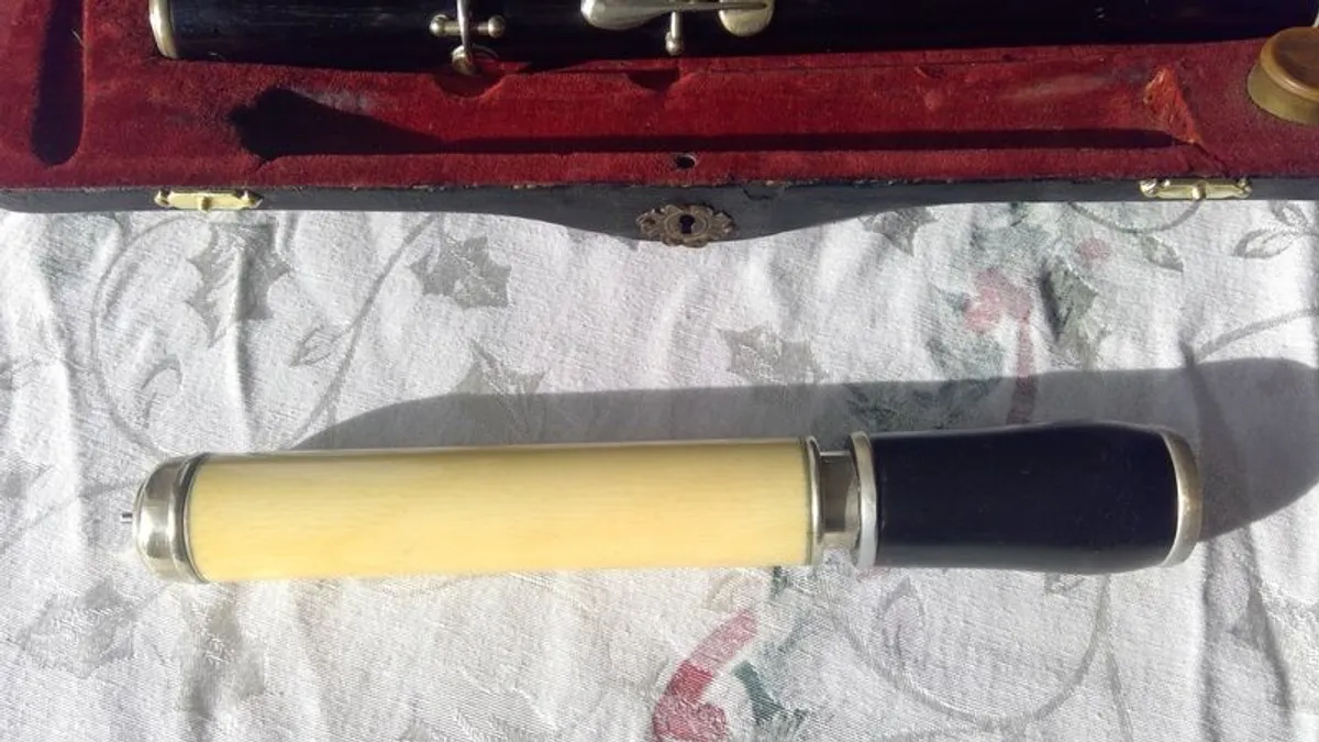Antique Flute ,  Ivory head - Image 4