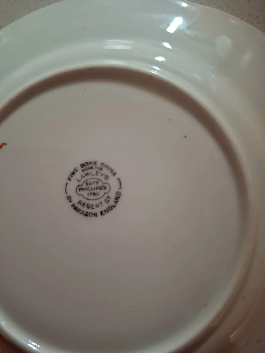 VINTAGE PARAGON  CHINA  BY  APPOINTMENT - Image 2