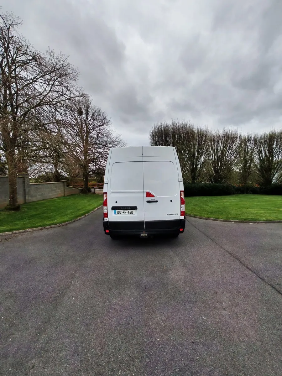 Renault Master - Image 3