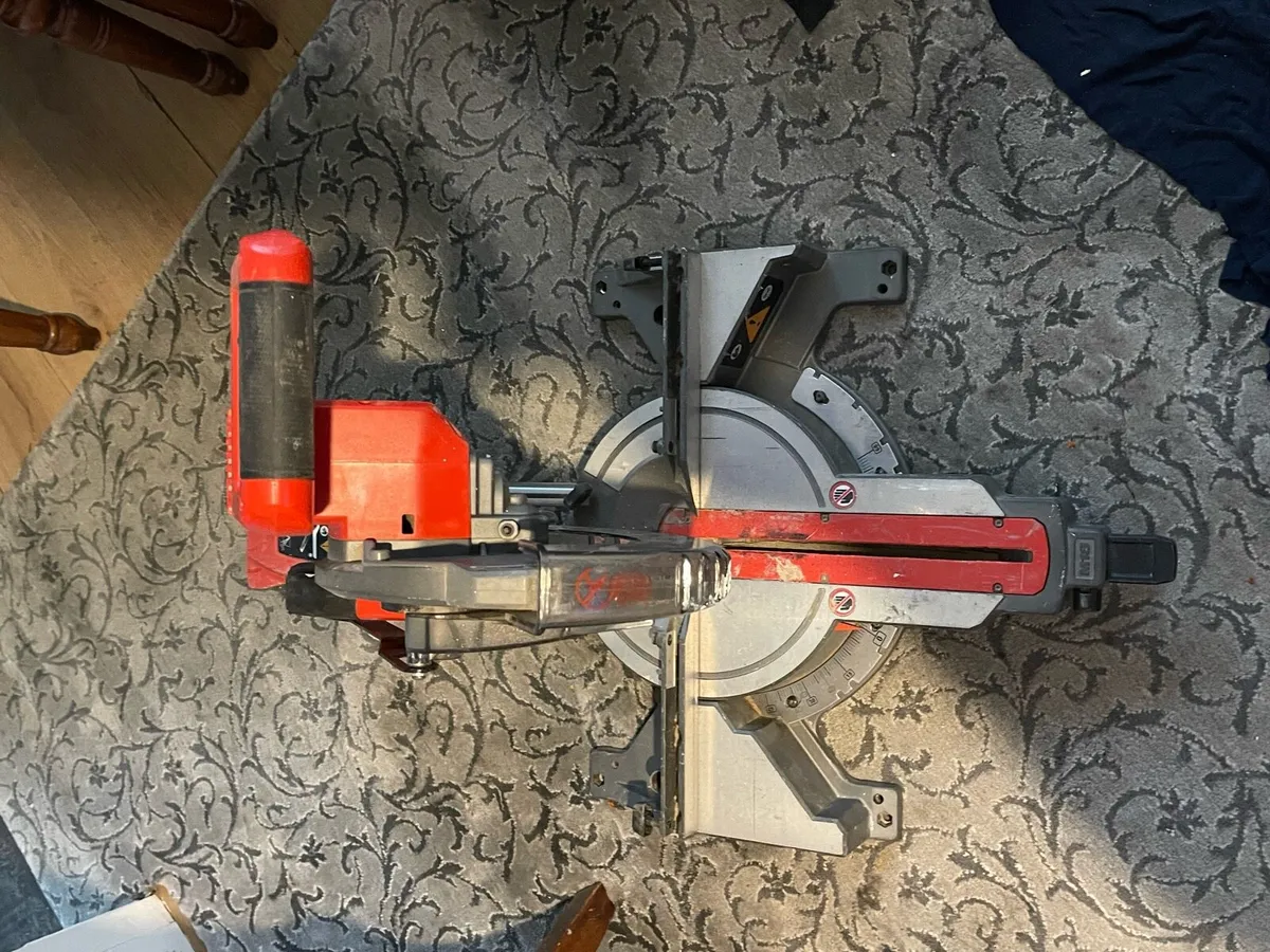 Milwaukee battery chop saw - Image 2