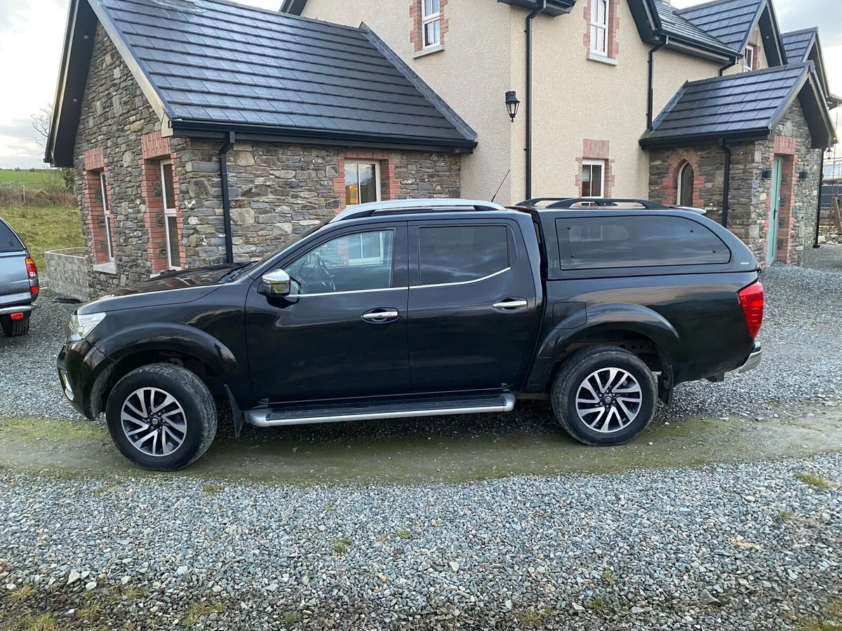 Nissan Navara Tekna 39k miles NO VAT - Image 3