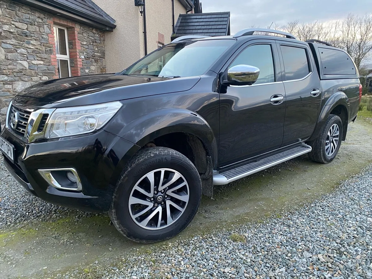 Nissan Navara Tekna 39k miles NO VAT - Image 2