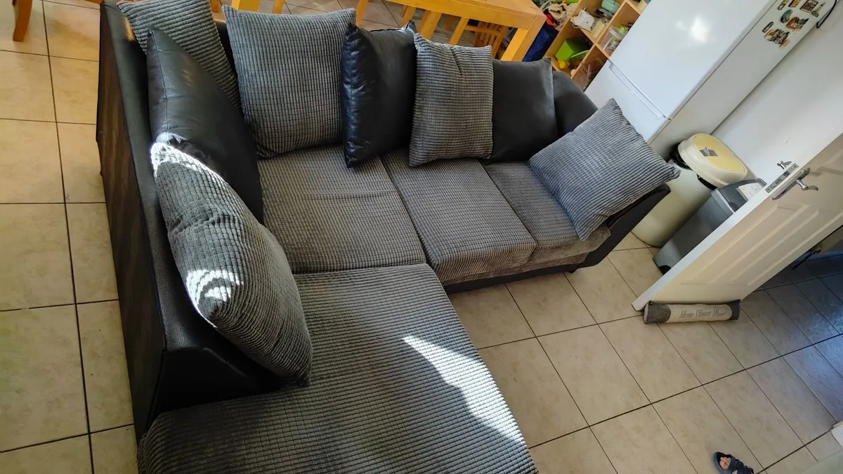 Corner sofa - Image 2