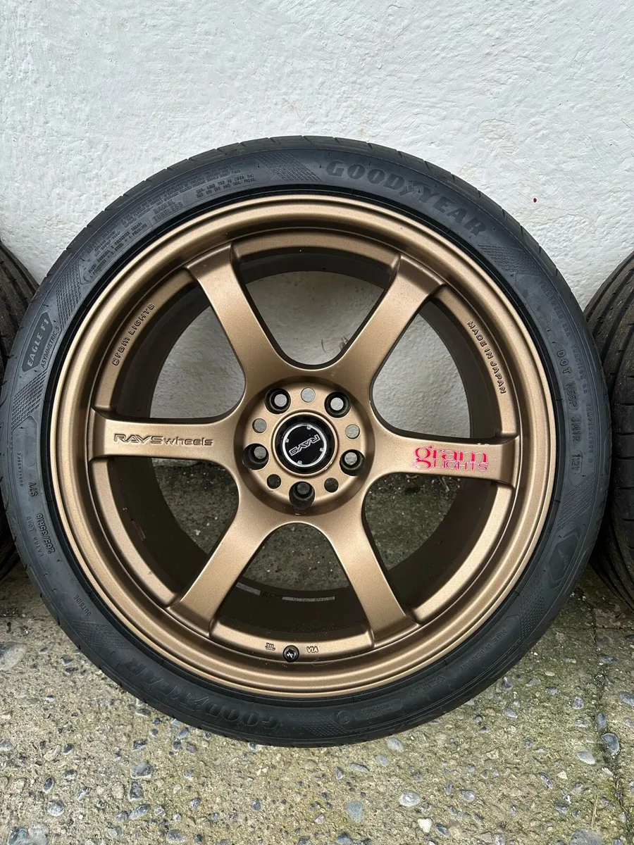 18”Rays Gramlights 57DR Alloys 5X114 - Image 3