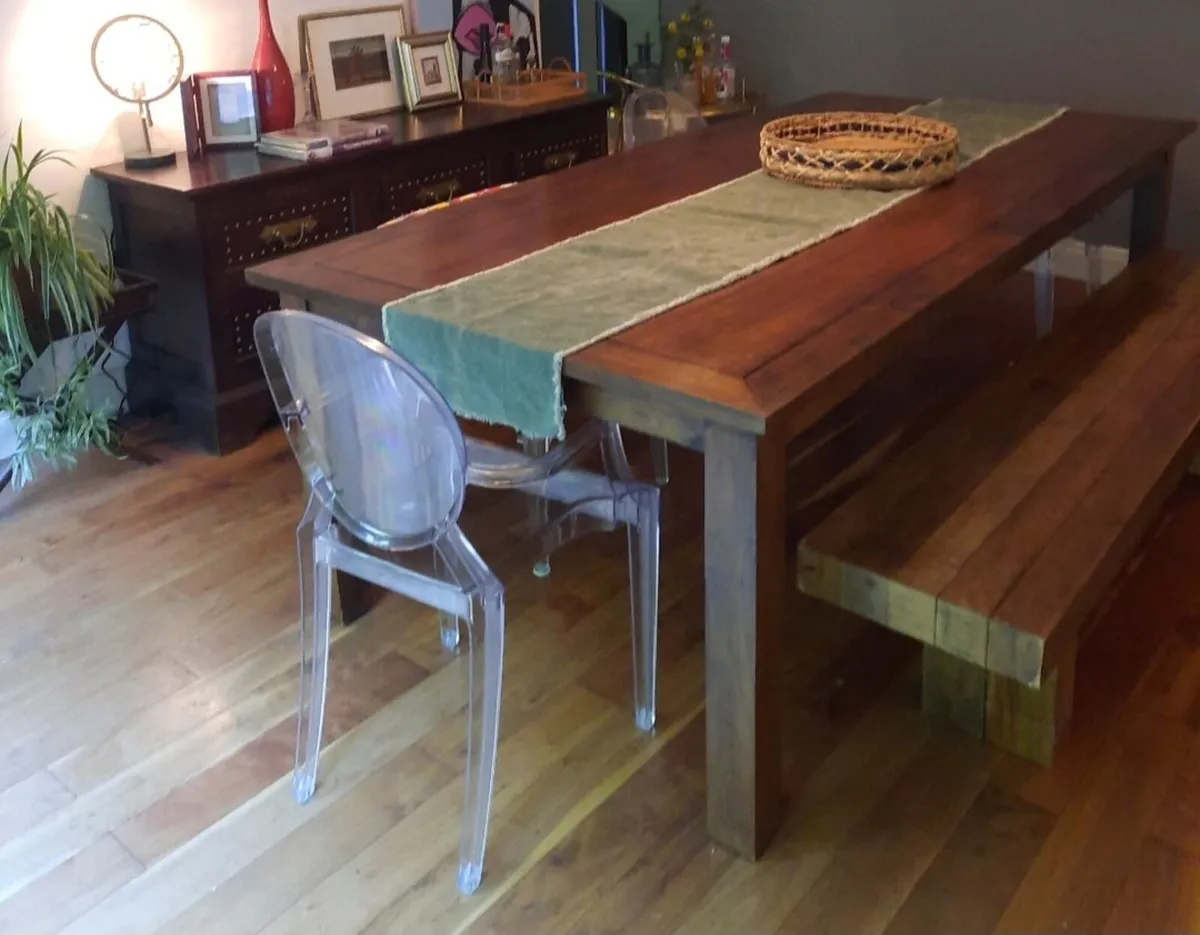 8 seater dining table - Image 3
