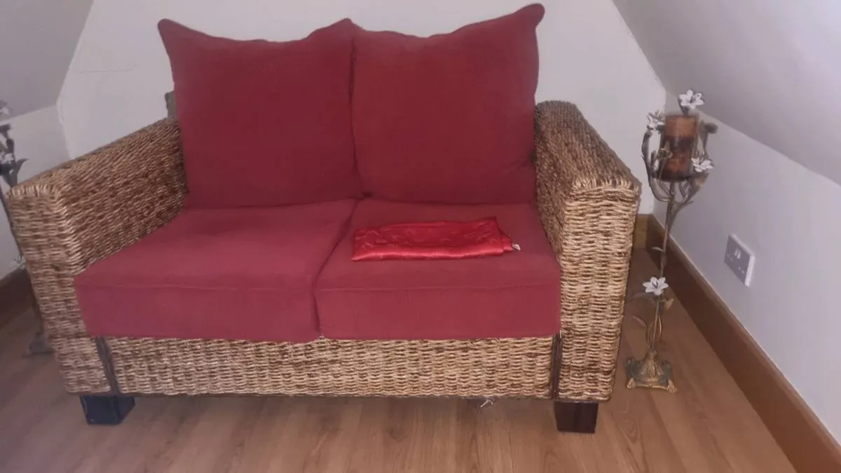 Wicker sofa - Image 1