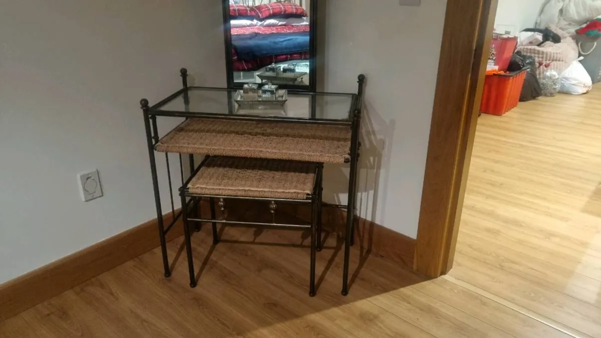 Wicker sofa - Image 2