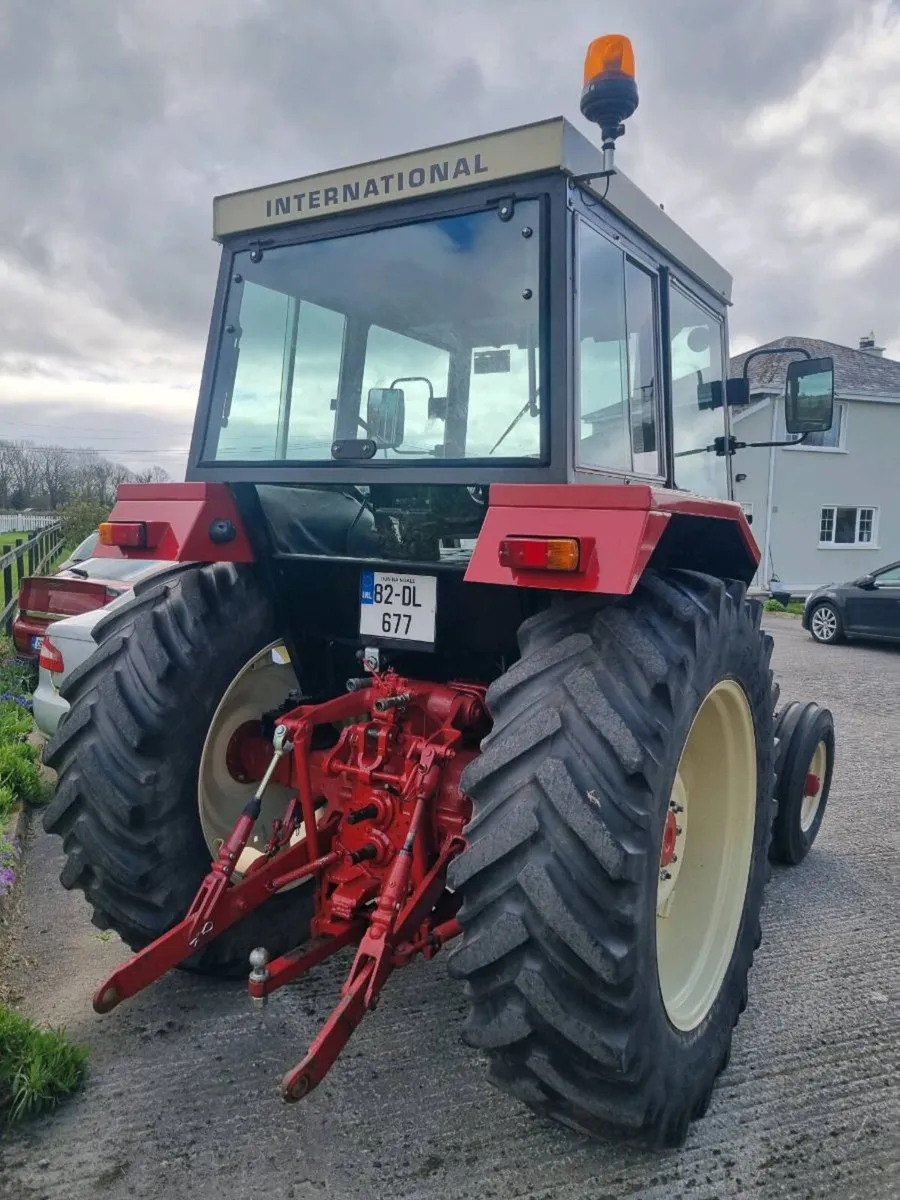 International 784 Fully Restored - Image 3