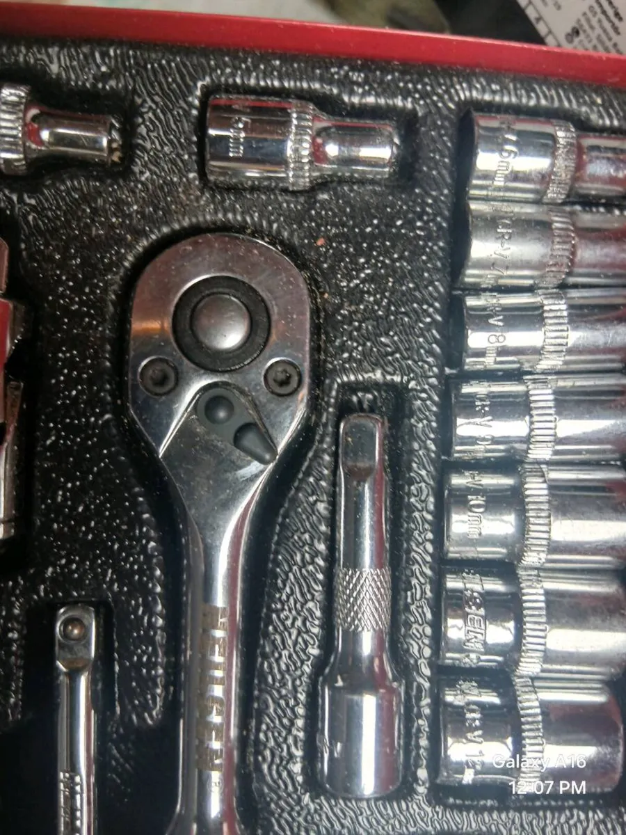 Quarter inch socket set - Image 4