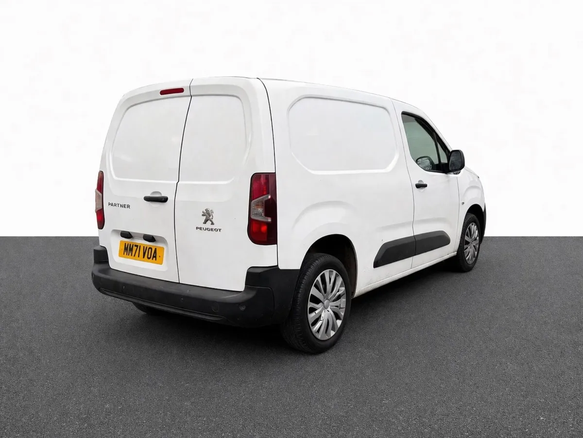 🚐 2022 Puegeot Partner | Irish Reg | New DOE | - Image 2
