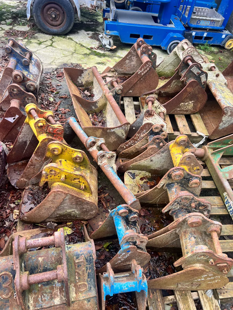 Mini Digger Buckets - Image 4