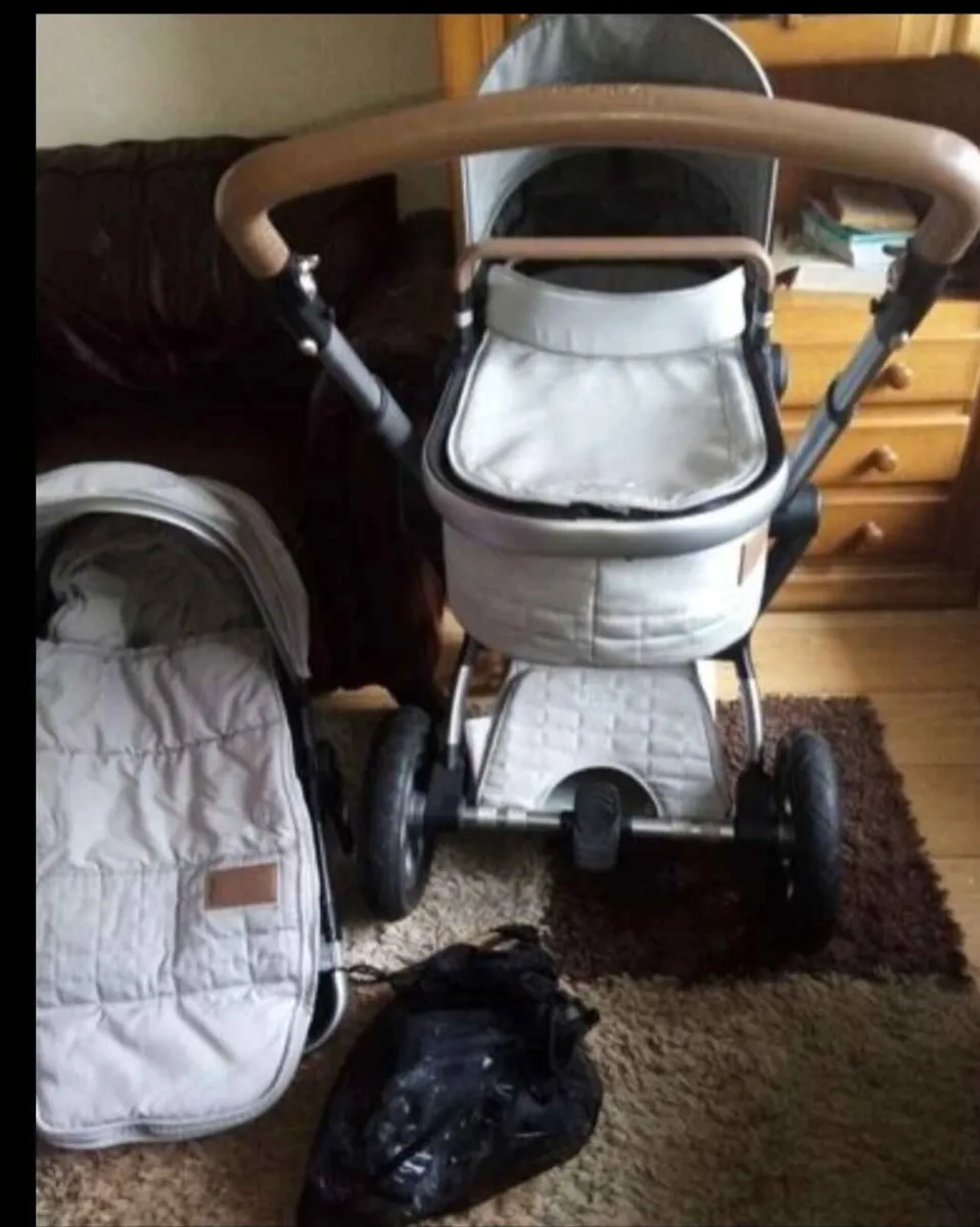 Joplz day travel system - Image 1