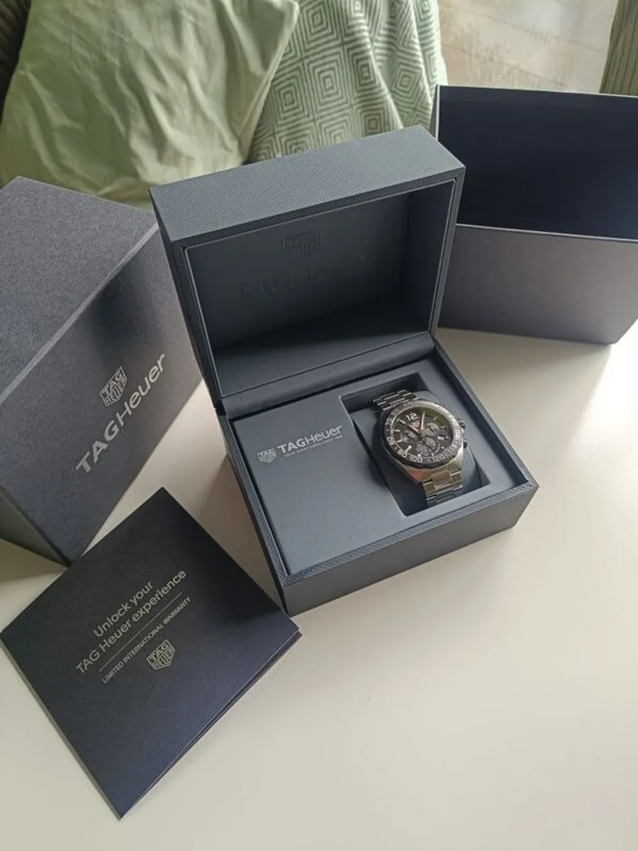 Tag Heuer Formula 1 Chronograph Brand New Boxed - Image 3
