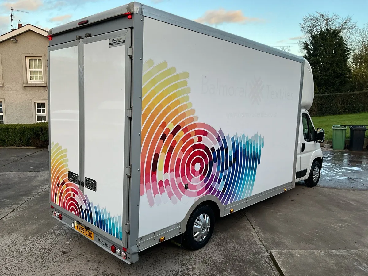 2020 Peugeot Boxer 335 2.0 130ps Maxi Mover - Image 4