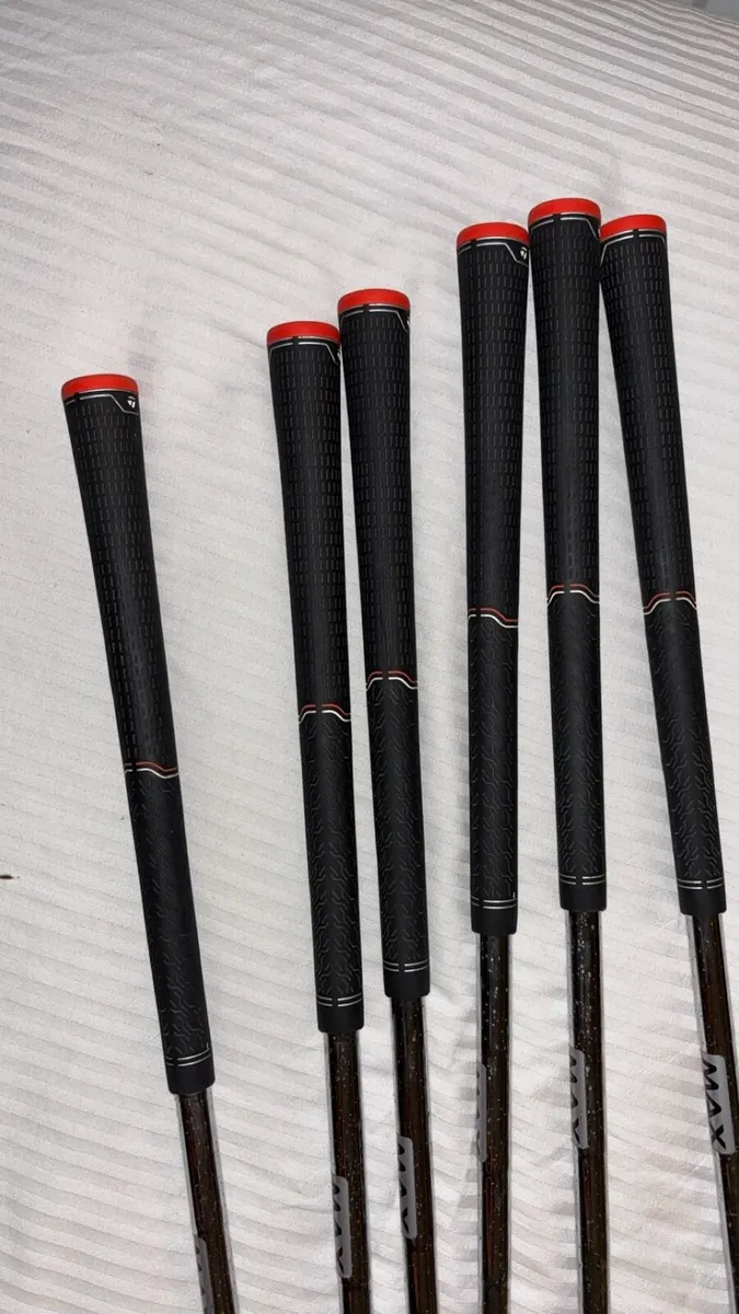 5-PW TaylorMade m6 irons left handed. - Image 4