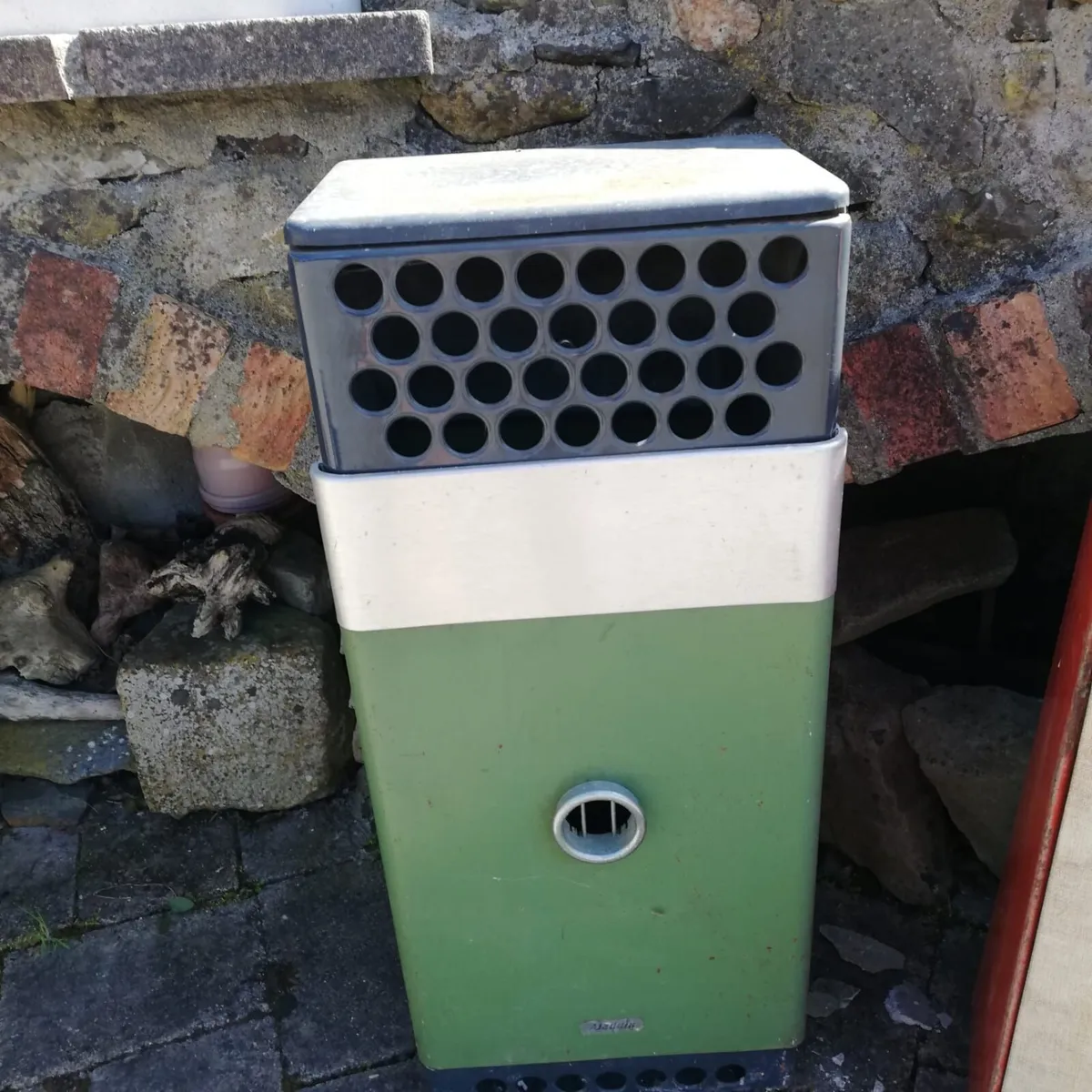 Vintage kerosene heaters - Image 2