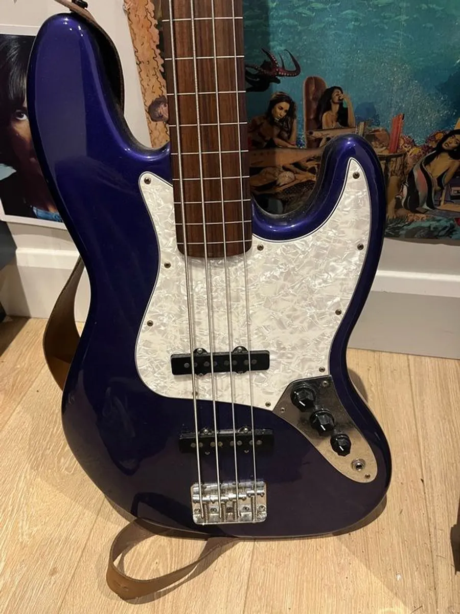 90s fretless fender jazz bass - Image 2