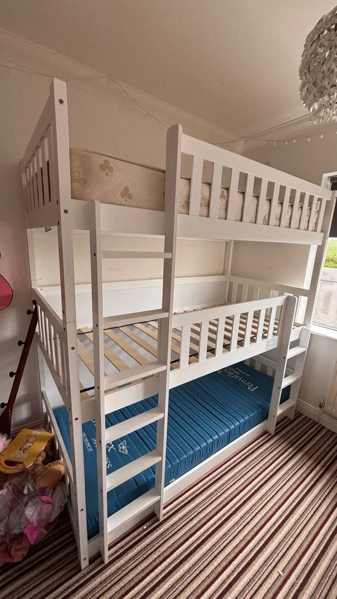 Triple bunk bed - Image 2