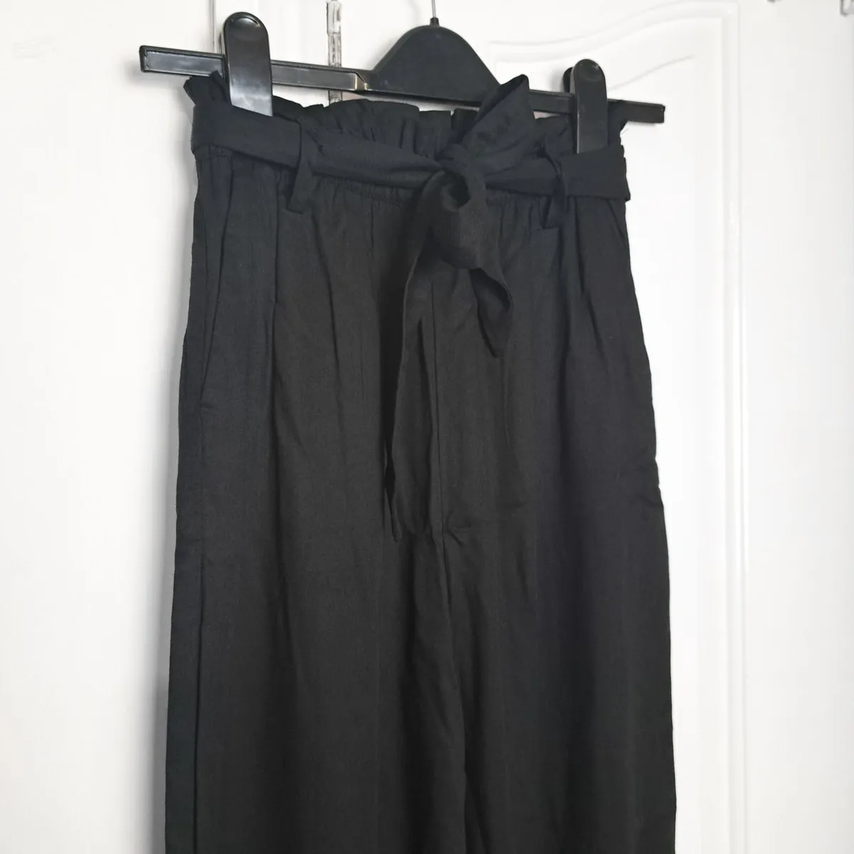 H&M Black Paperbag Wide Leg Trousers 6UK Petite - Image 3