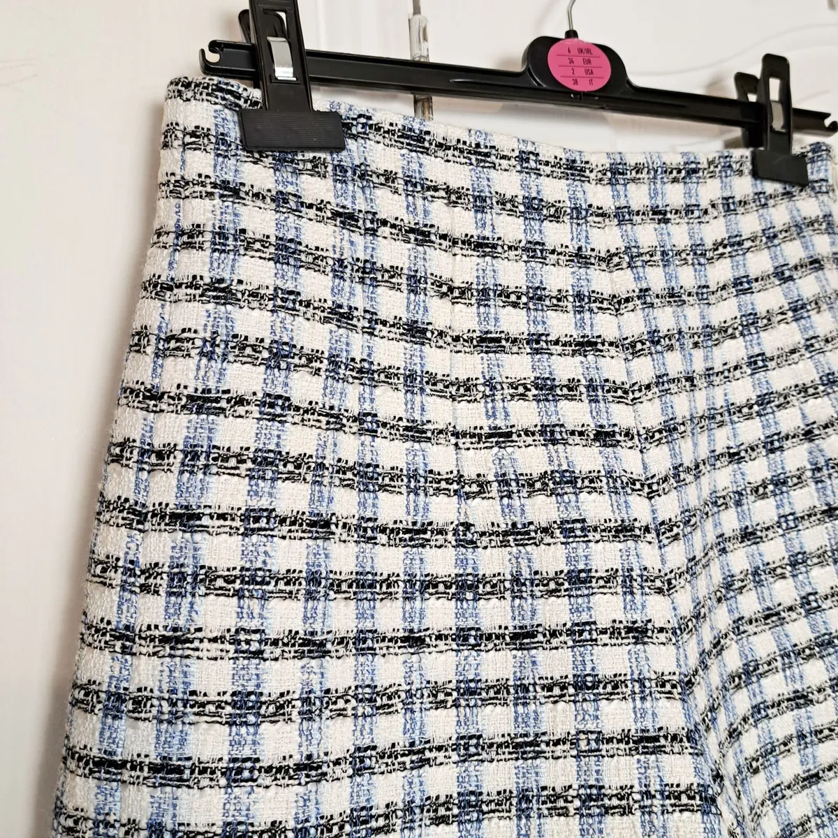 Zara Blue White Plaid Check Tweed Shorts M - Image 3
