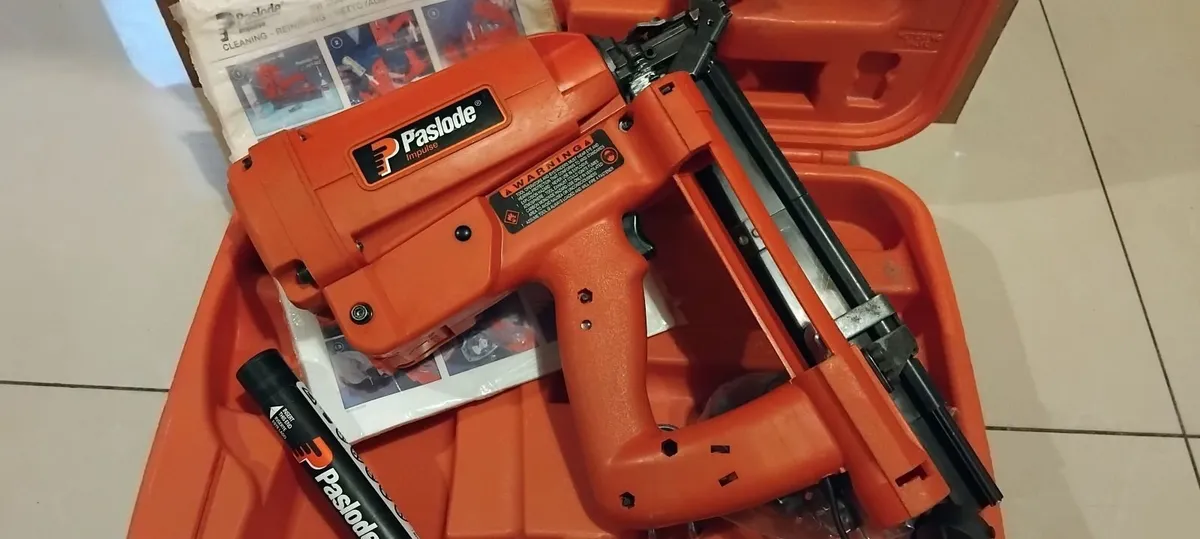 Paslode 16 Gauge 1/2" Crown Stapler - Image 1