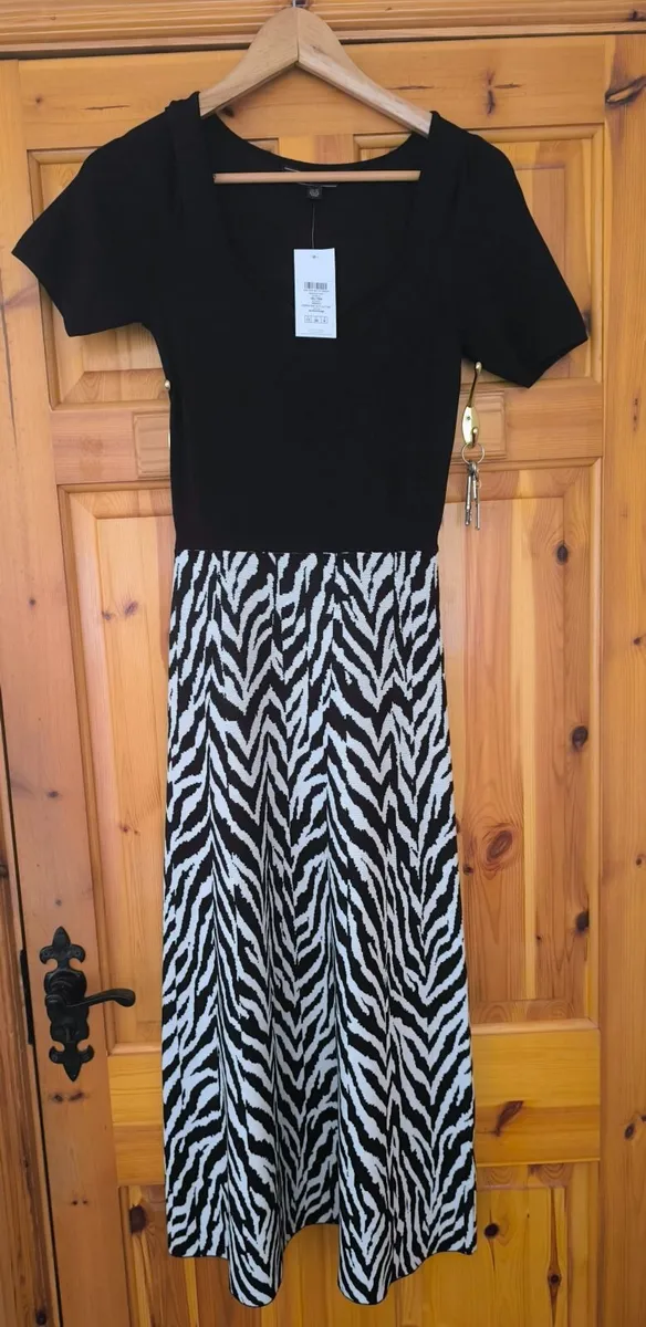 Lipsy Dress - Image 2