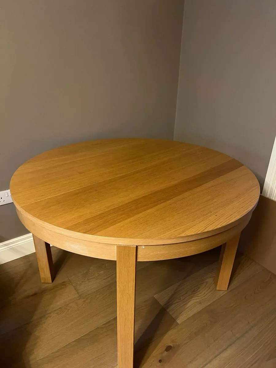 IKEA Extendable Round Table