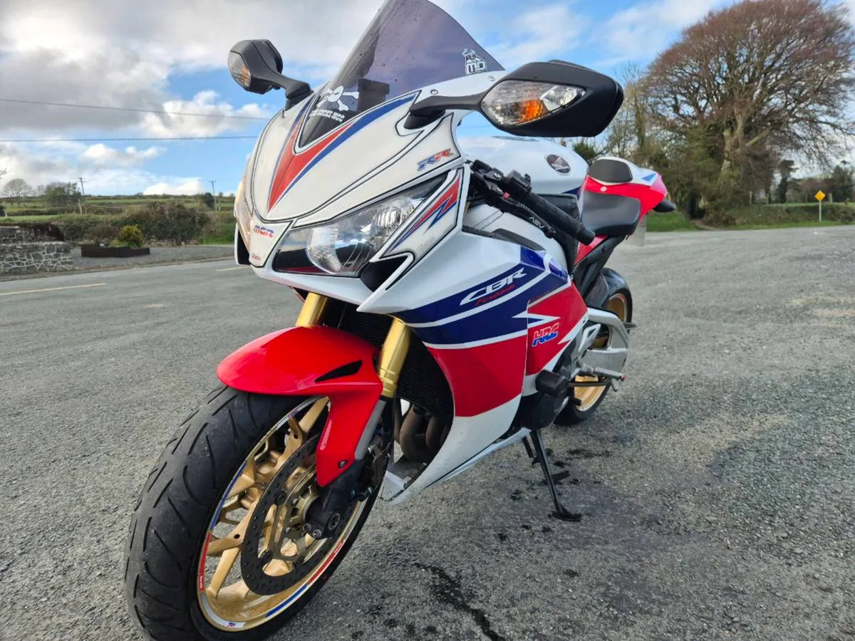 Honda CBR1000RR - Image 3