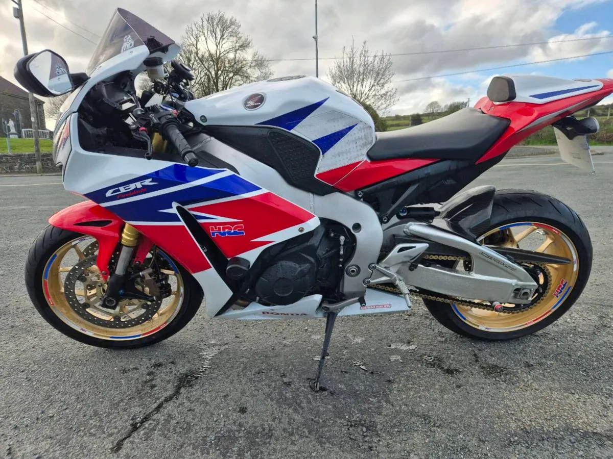 Honda CBR1000RR - Image 4